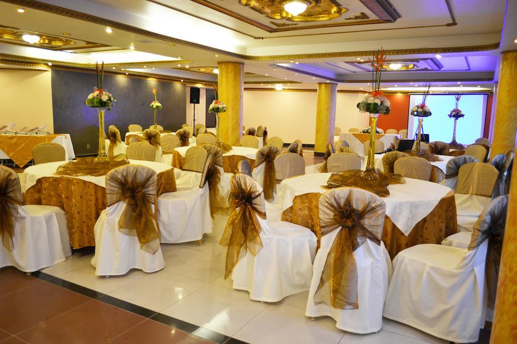 Golden Palace لاباز المظهر الخارجي الصورة