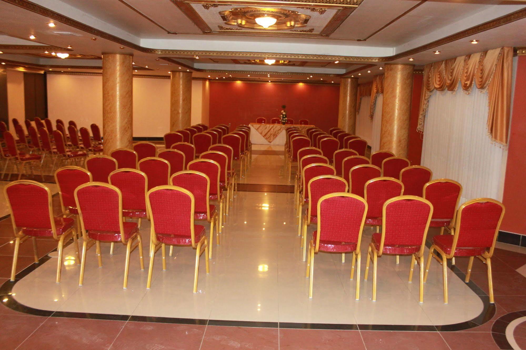Golden Palace لاباز المظهر الخارجي الصورة