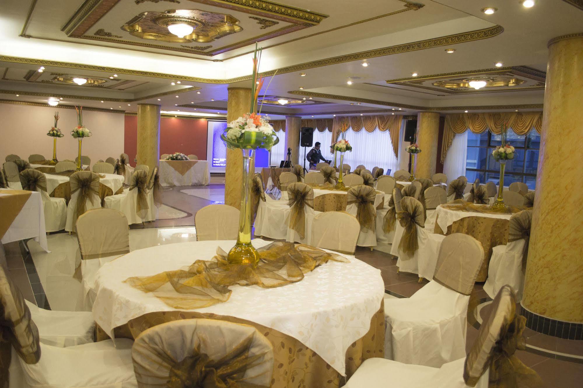 Golden Palace لاباز المظهر الخارجي الصورة